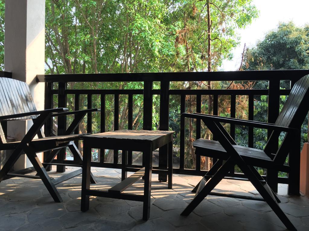 Chautari Garden Resort Sauraha Εξωτερικό φωτογραφία