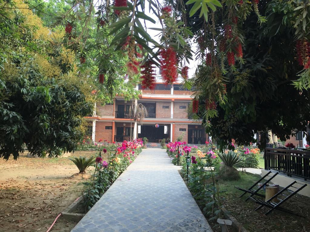 Chautari Garden Resort Sauraha Εξωτερικό φωτογραφία