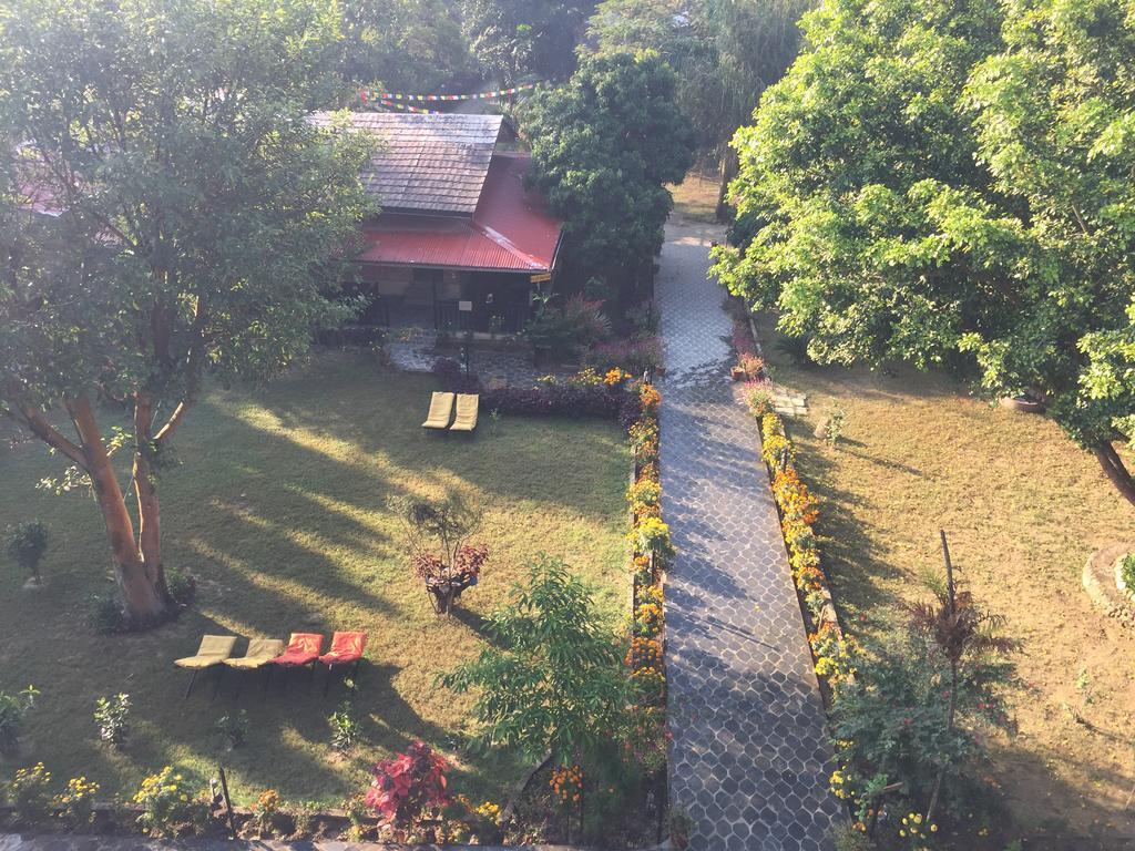 Chautari Garden Resort Sauraha Εξωτερικό φωτογραφία