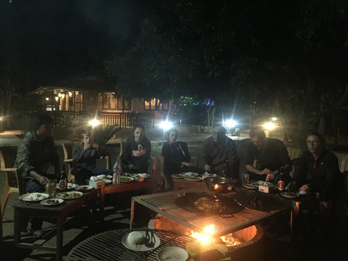 Chautari Garden Resort Sauraha Εξωτερικό φωτογραφία